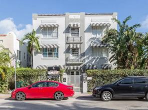 Holiday Apartment on Lincoln Road