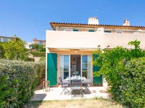 Le Petit Village 29445