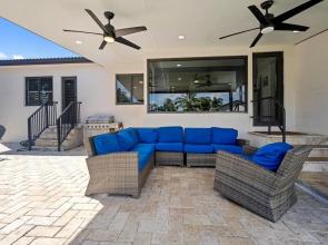 Stunning 3 Bd Pool House w Enchanting Water Views