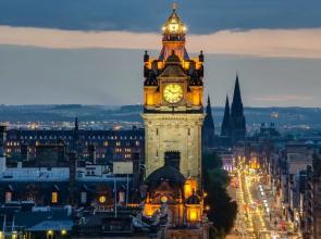 Amazing views! North Bank Street Luxury Apartment