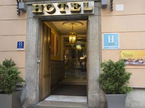 Hotel Reina Cristina