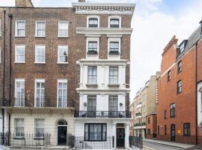 Colorful And Modern 2 Bedroom Near Oxford Street