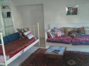 Spacious and Naturally Bright Bomboniera Rooftop Favors Apartment