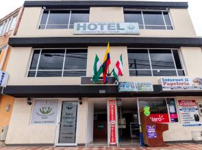 Hotel Colonial El Bosque Dorado