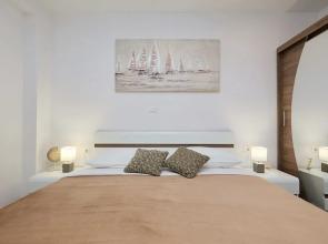 Hedera Estate, Hedera A38