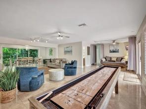 Beach Duplex 3br Manor with Heated Pool
