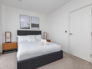 Fabulous City Flat With Views