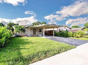 Tropical Oasis Retreat In Oakland Park, Fl 3 Bedroom Home by RedAwning