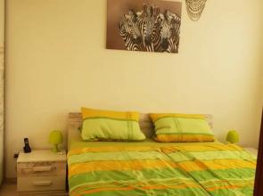 PRIVATE APARTMENT SCHULENBURGER LANDSTRAßE