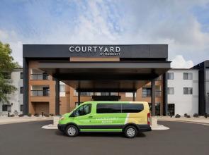 Courtyard Grand Rapids Airport