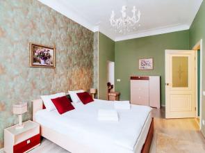 Apartments near Train Station