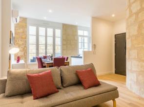 Gorgeous Apartment and Terrace in the City Center