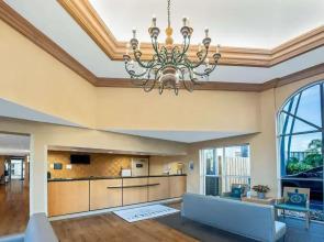 #7716 La Quinta West Palm Beac