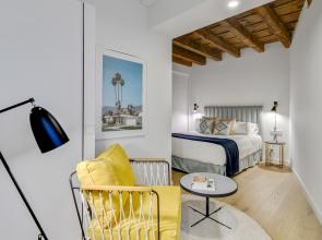 Pier 1 in Barcelona with 1 bedrooms and 1 bathrooms