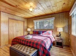 Come Snuggle Up at Cozy Bear Cabin!