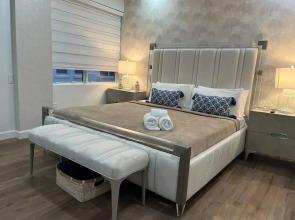 Apartments at 100 Collins