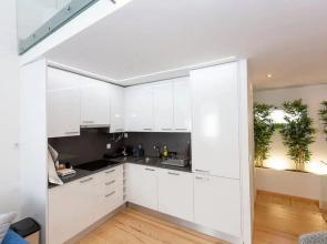 Seaside With a View - 200m away from the beach!