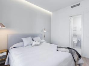 Puerta Toledo Apartment by FlatSweethome