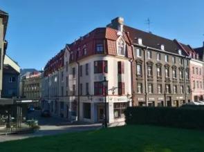 Vana-Posti Apartment