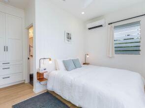 Hanalei Beachfront 2 Bedroom Home by RedAwning