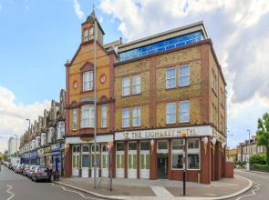 The Lion & Key Hotel