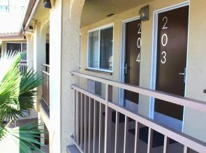 Marina Inn Hotel & Suites