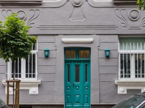 5 Vintage Guest House