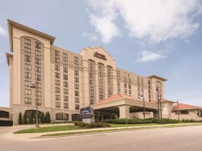 Hampton Inn & Suites Kansas City-Country Club Plaza