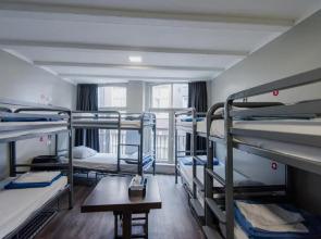 Hostel Warmoes Amsterdam