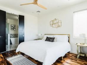 Cozy Getaway Perfect for 10 Prime Location NW6