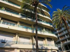 Ashley&parker - Trois Promenade