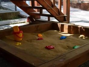 Listovnichey Guest House