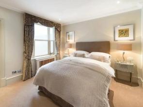 Grand Ambassadorial Duplex Apartment Hyde Park