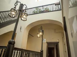 Scharffenberg Apartments Main Square