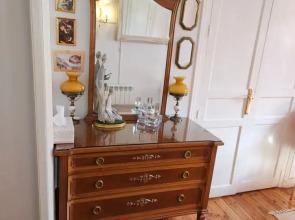 Room in Apartment - Beautiful and Large Room in The City Centre