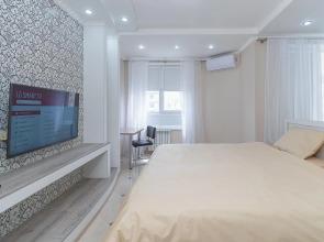 Apartments on Chkalova 53/3