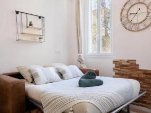 Woods Natural Hyper centre Fontaine Moussue