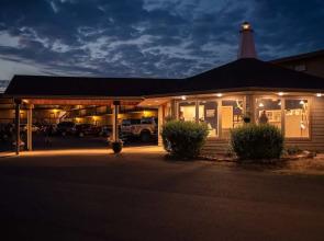 Capt. Thomson's Resort