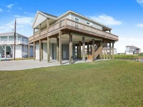 Dark Side Of The Dune 4 Bedroom Home by RedAwning