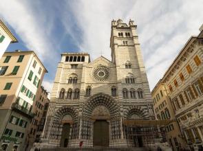 Picturesque Apartment in Genova With Balcony