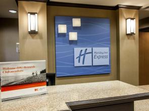 Holiday Inn Express & Suites Yankton by IHG