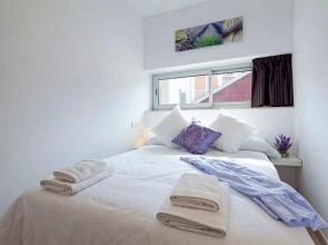 Charmsuites Paralel Apartments