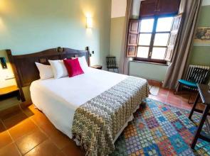 Hospedería Virgen De La Fuente