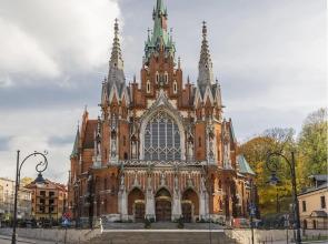 Leo Apartments Main Square