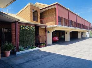 The Cottage Motor Inn Albury CBD