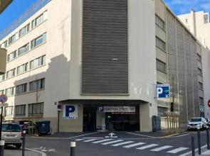 Beau T4 Hyper Centre avec Parking