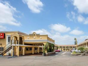 Econo Lodge Inn & Suites El Cajon San Diego East