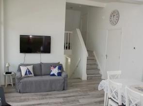 Cozy Holiday Home With a Private Jetty, in Lemmer