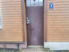 HOT RIGA Ernestines iela 7-1 enjoy the feel of home and history!