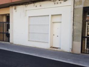 Modern studio near the port and beach